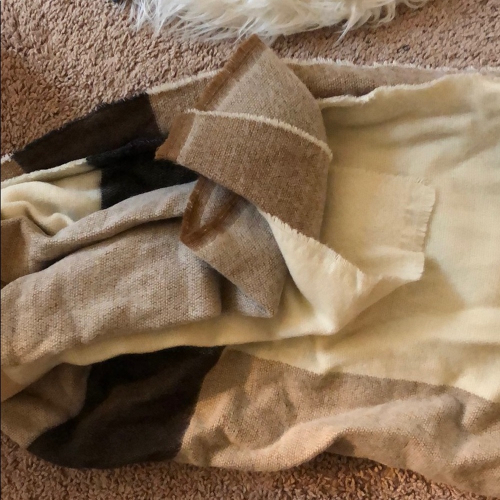 ZARA SCARF